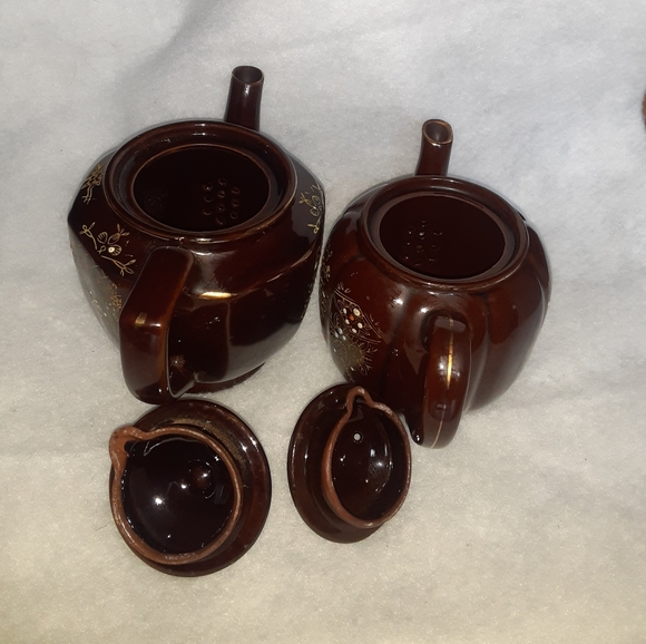 Vintage Ceramic Japanese Teapots - Picture 6 of 7